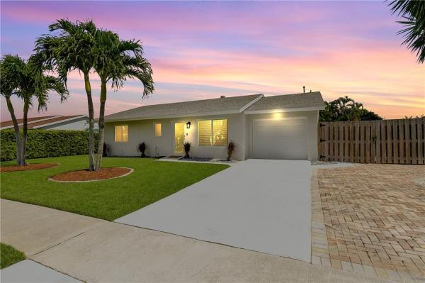 Atlantic Lakes, 4573 Carthage Cir, Lake Worth Beach, Florida 33463, image 1