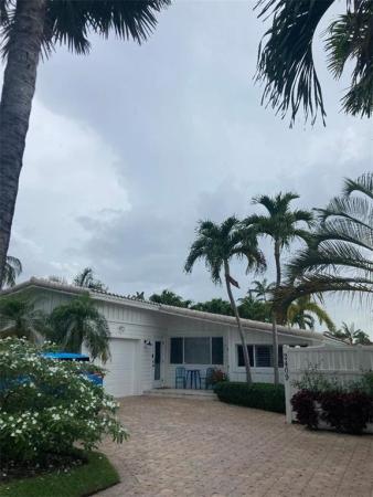 Middle River Manor, 2409 NE 19th Ave, Wilton Manors, Florida 33305, image 1