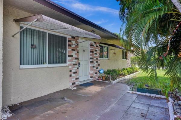 Natura, 520 SW Natura Ave, Deerfield Beach, Florida 33441, image 1