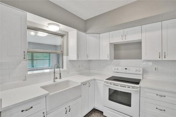 North Andrews Terrace, 131 NE 55th St, Oakland Park, Florida 33334, image 1