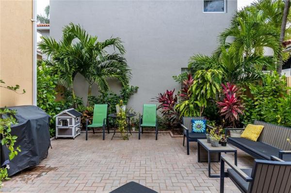 West Lake Village, 1050 Oysterwood St, Hollywood, Florida 33019, image 3