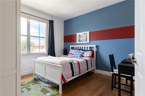 West Lake Village, 1050 Oysterwood St, Hollywood, Florida 33019, image 2