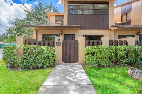 Bonaire Village At Woodmont, 7750 NW 79th Ave #H1, Tamarac, Florida 33321, image 1