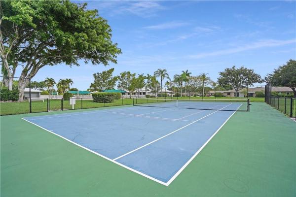 Boca Lakes, 8625 Boca Dr, Boca Raton, Florida 33433, image 3