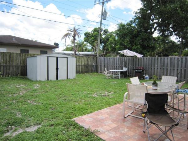 Welwyn Manor, 6126 SW 19th St #1-2, Miramar, Florida 33023, image 1
