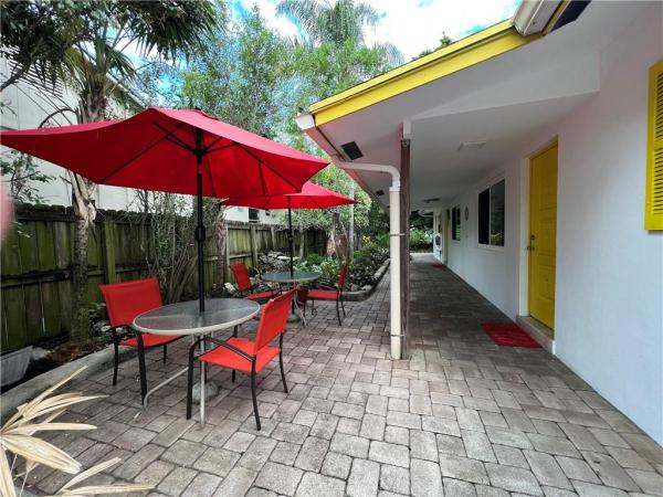 South Middle River, 1305 NE 2nd Ave, Fort Lauderdale, Florida 33304, image 1
