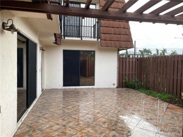 Village At Lake Pine, 12000 SW 9th Mnr, Davie, Florida 33325, image 3