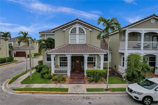 Kensington Manor, 10526 NW 57th St, Coral Springs, Florida 33076, image 1