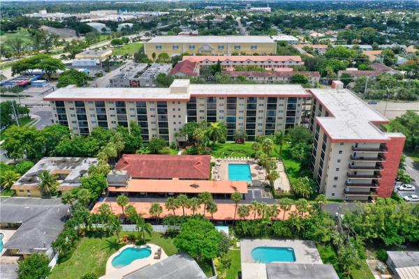 Garden Aire Village South, 2350 NE 14th Street Cswy #204, Pompano Beach, Florida 33062, image 1