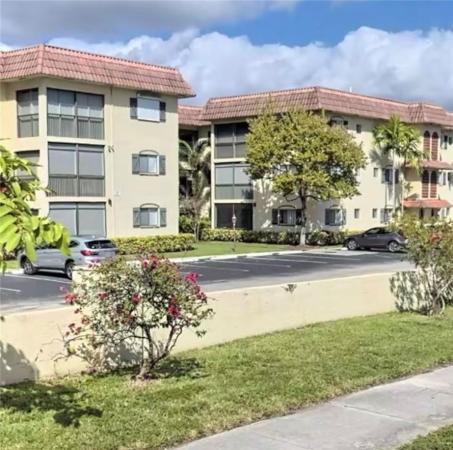 Barcelona North, 257 S Cypress Rd #439, Pompano Beach, Florida 33060, image 1