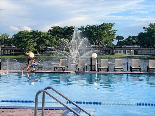 Villas At Carriage Hills, 250 Gate Rd #256, Hollywood, Florida 33024, image 1