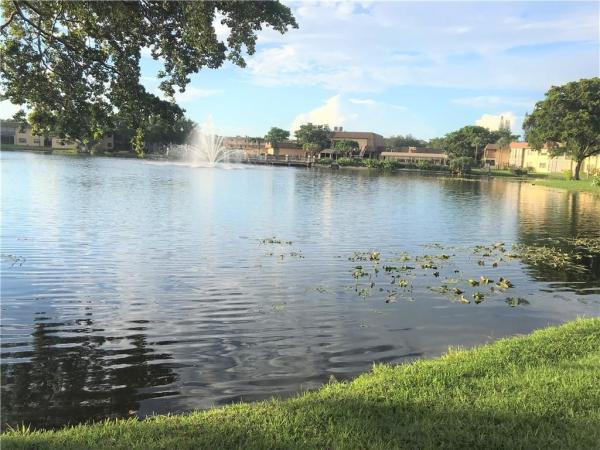 Villas At Carriage Hills, 250 Gate Rd #256, Hollywood, Florida 33024, image 1
