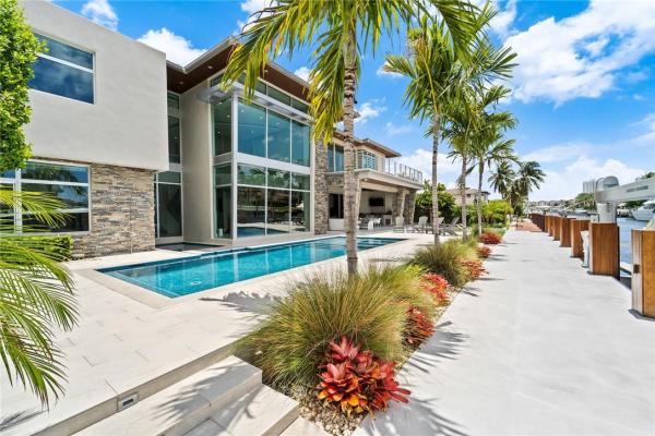 Santa Barbara Shores, 2340 SE 8th St, Pompano Beach, Florida 33062, image 1