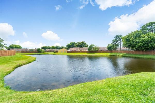 Forest Glen Townhouses, 4756 Orleans #A, West Palm Beach, Florida 33415, image 1