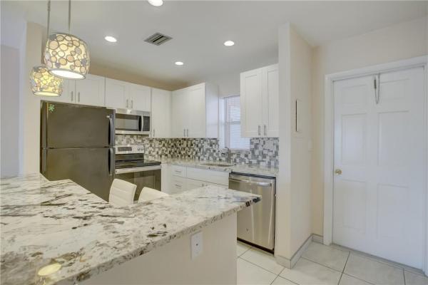 Bon Bini, 1450 N Riverside Dr #206, Pompano Beach, Florida 33062, image 1