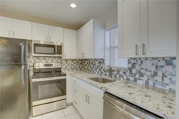 Bon Bini, 1450 N Riverside Dr #206, Pompano Beach, Florida 33062, image 1
