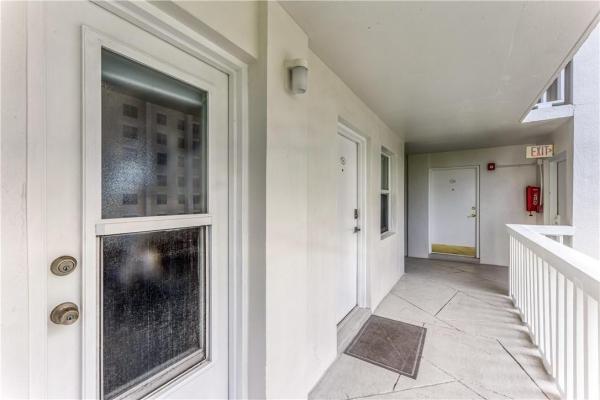 Horizon House, 2555 NE 11th St #708, Fort Lauderdale, Florida 33304, image 2