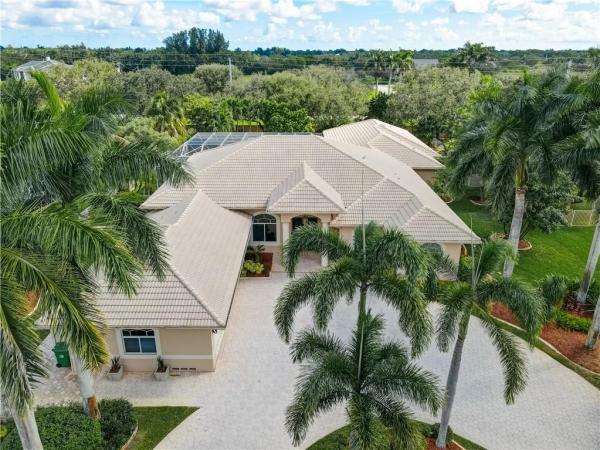 Emerald Springs Estates, 2400 SW 131st Ter, Davie, Florida 33325, image 1
