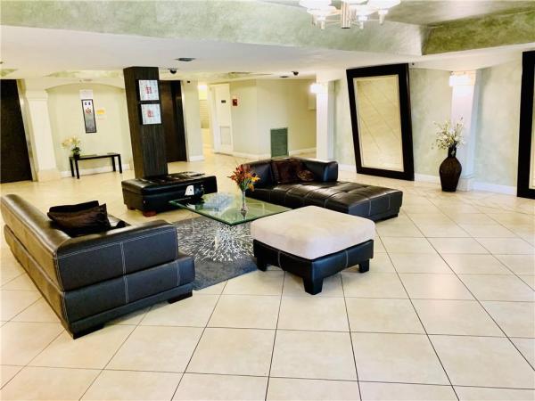 Tennis Club 2 Courts, 701 NW 19th St #510, Fort Lauderdale, Florida 33311, image 1