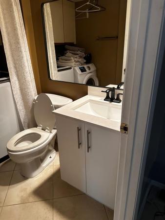 Waterford Courtyards At Crystal Lakes North, 2832 Waterford Dr S, Deerfield Beach, Florida 33442, image 2