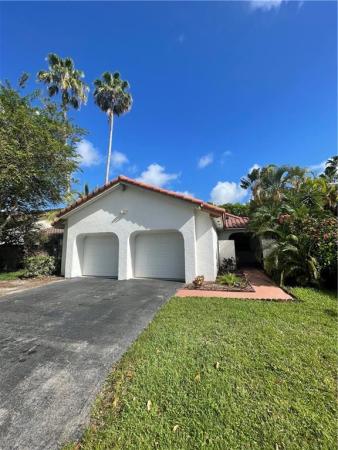 Patio Homes 2 At Country Isles, 2077 Montpeliar, Weston, Florida 33326, image 1