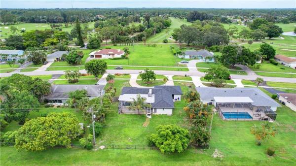Palm Beach National Golf & Country Club Estates, 7328 Saint Andrews Rd, Lake Worth, Florida 33467, image 1