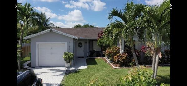 Parkwood Homes, 9204 NW 53rd St, Sunrise, Florida 33351, image 1