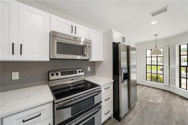 Woodstream, 10300 W Hidden Springs Ct #10300, Boca Raton, Florida 33498, image 1