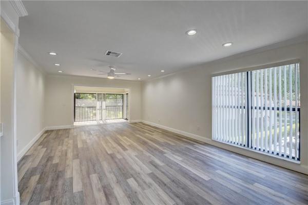 Glades Of Boca Lago, 21864 Arriba Real, Boca Raton, Florida 33433, image 2