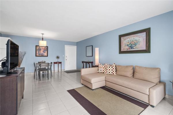 Essex At River Shores, 3020 NE 16th Ave #202, Oakland Park, Florida 33334, image 1