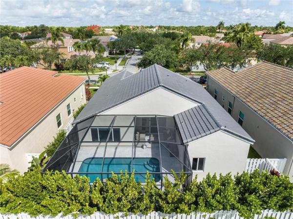 Carrington Lake, 450 Carrington Dr, Weston, Florida 33326, image 1