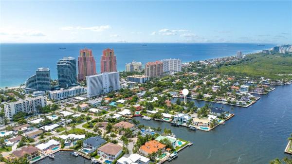 Dolphin Isles, 3024 NE 22nd St, Fort Lauderdale, Florida 33305, image 1