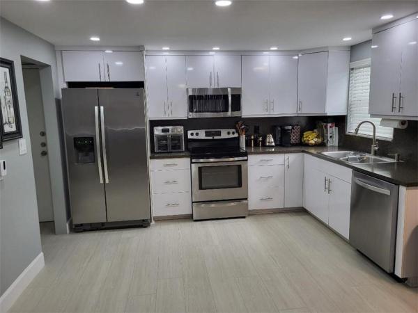 Watergate, 2771 Taft St #204, Hollywood, Florida 33020, image 1