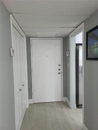 Watergate, 2771 Taft St #204, Hollywood, Florida 33020, image 1