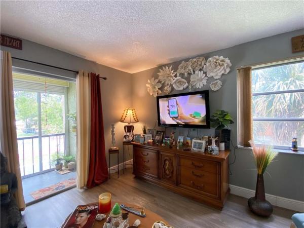 Oakbrook Village, 8240 SW 24th St #5315, North Lauderdale, Florida 33068, image 2