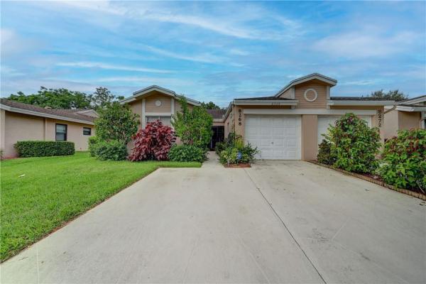 Eastgate At Whisper Walk, 8268 Summerbreeze Ln, Boca Raton, Florida 33496, image 1