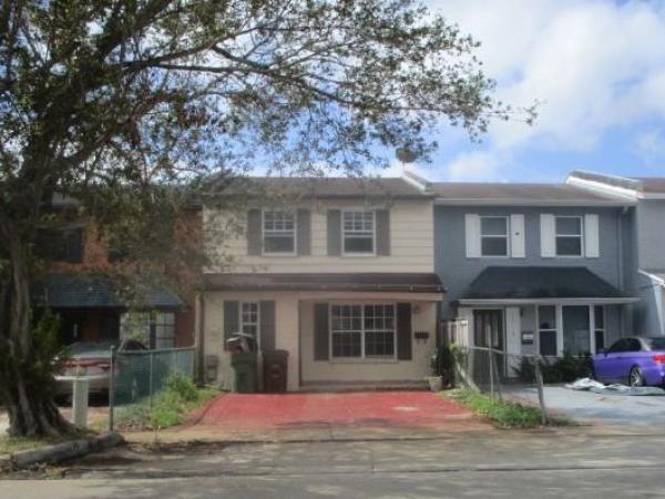 Lake Royal East, 1710 W 72nd St #1719, Hialeah, Florida 33014, image 1