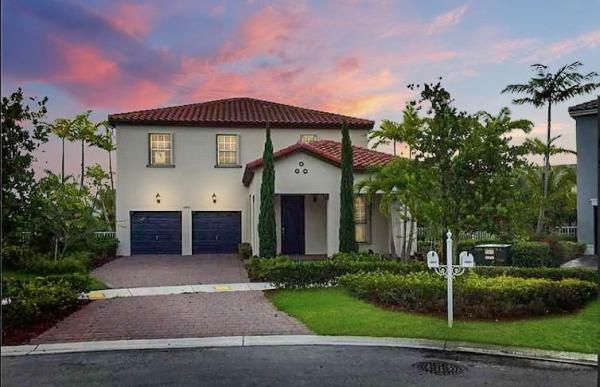 Kendall Commons Residential, 16973 SW 90th Ter, The Hammocks, Florida 33196, image 1