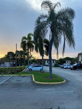 Le Clos Townhomes, 102 San Remo Blvd, North Lauderdale, Florida 33068, image 3