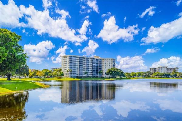 Palm-Aire Country Club 52, 3095 N North Course Dr #104, Pompano Beach, Florida 33069, image 1