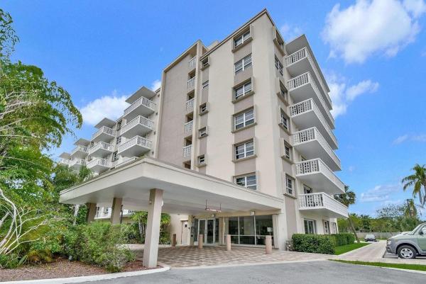 Coral Lake Tower, 1831 NE 38th St #600, Oakland Park, Florida 33308, image 1