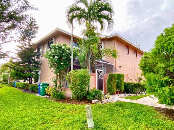 Eagle Creek Townhomes, 11748 Royal Palm Blvd #11748, Coral Springs, Florida 33065, image 1