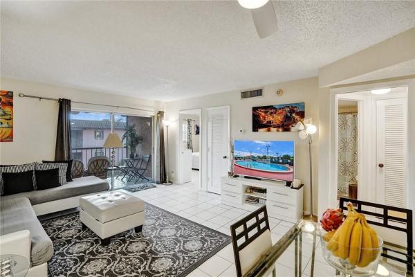 Tennis Club Johnston, 660 Tennis Club Dr #405, Fort Lauderdale, Florida 33311, image 1