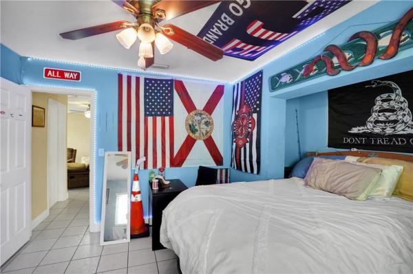 Stirling Lake, 5620 SW 55th Ave, Davie, Florida 33314, image 2