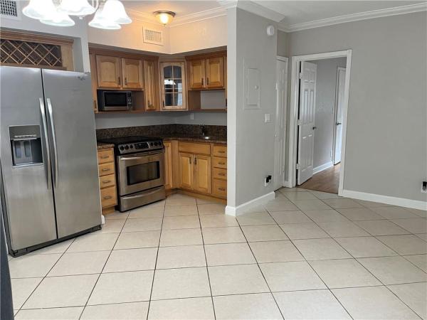 Gulfstream Of Las Olas, 924 SE 2nd St #12, Fort Lauderdale, Florida 33301, image 2