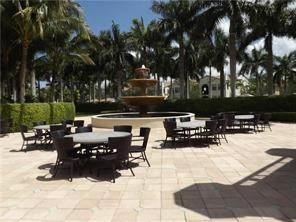Villa Alhambra, 2925 NW 126th Ave #421-1, Sunrise, Florida 33323, image 2
