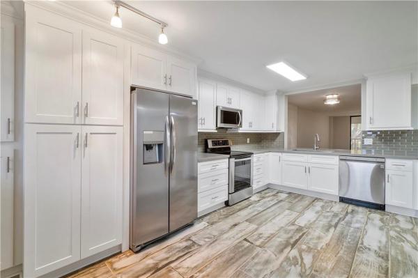 Watersedge At Lakes Of Delray, 15244 Lakes Of Delray Blvd #211, Delray Beach, Florida 33484, image 2