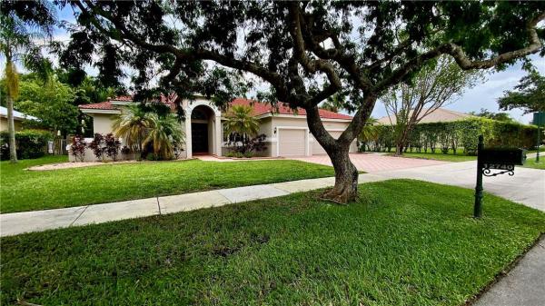 Country Glen, 12740 N Countryside Ter, Cooper City, Florida 33330, image 1
