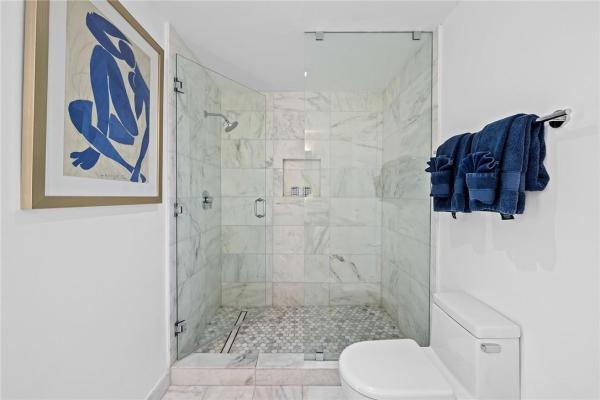 Tiffany House, 401 N Birch Rd #713, Fort Lauderdale, Florida 33304, image 2