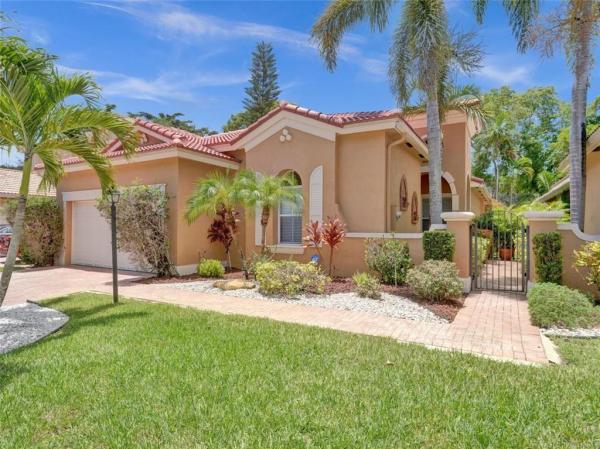 Villa Sorrento, 12159 NW 59th St, Coral Springs, Florida 33076, image 1